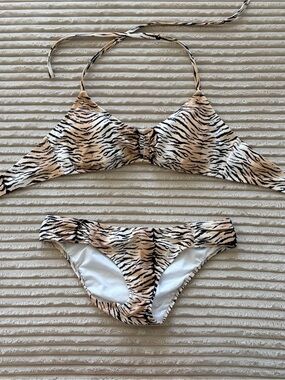 Early 2000’s Vintage Victoria’s Secret Tiger Print Bikini